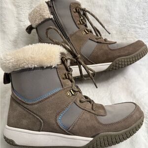 Weatherproof Vintage Women's Size 7M Chloe Brown Leather Faux Fur Sneaker Boots